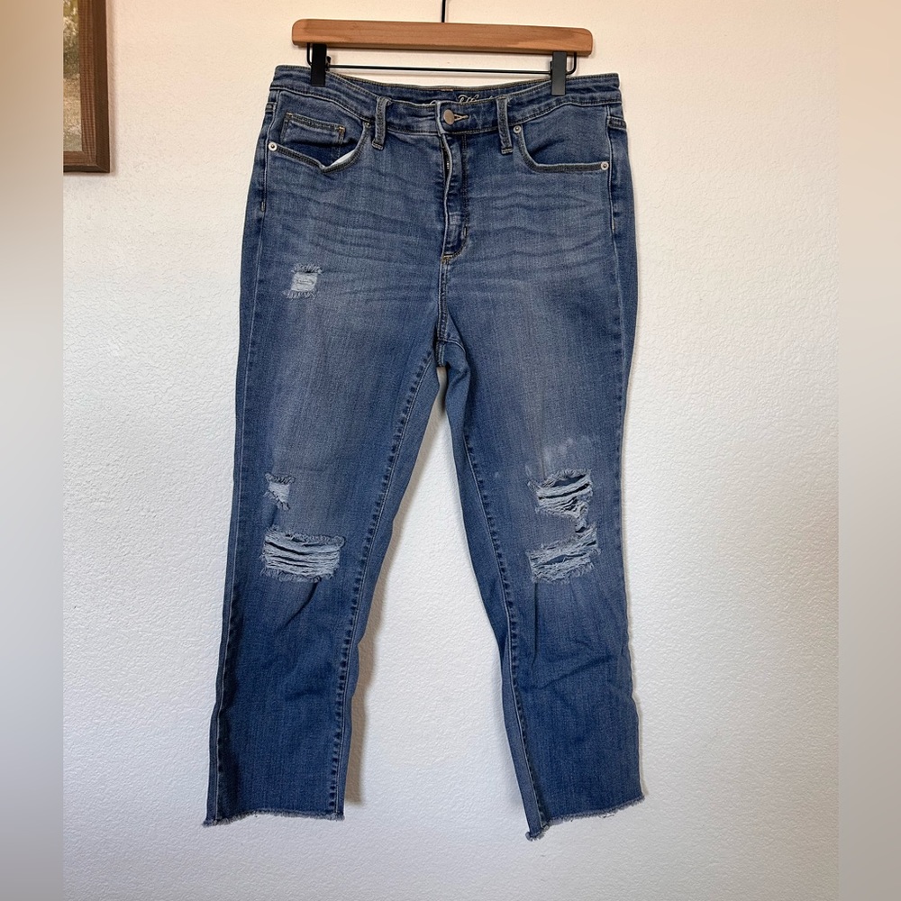Universal thread high rise straight crop jeans size 14